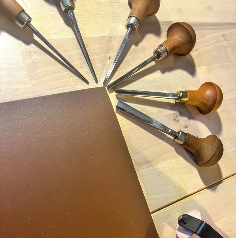 Atelier Linogravure avec la Queer Bogossité et Aspic