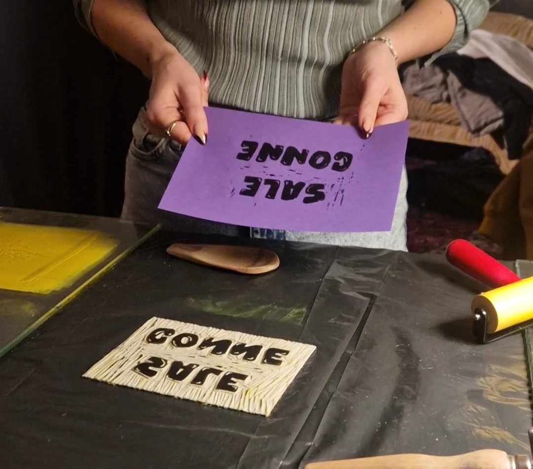 Atelier Linogravure Slogans Féministes