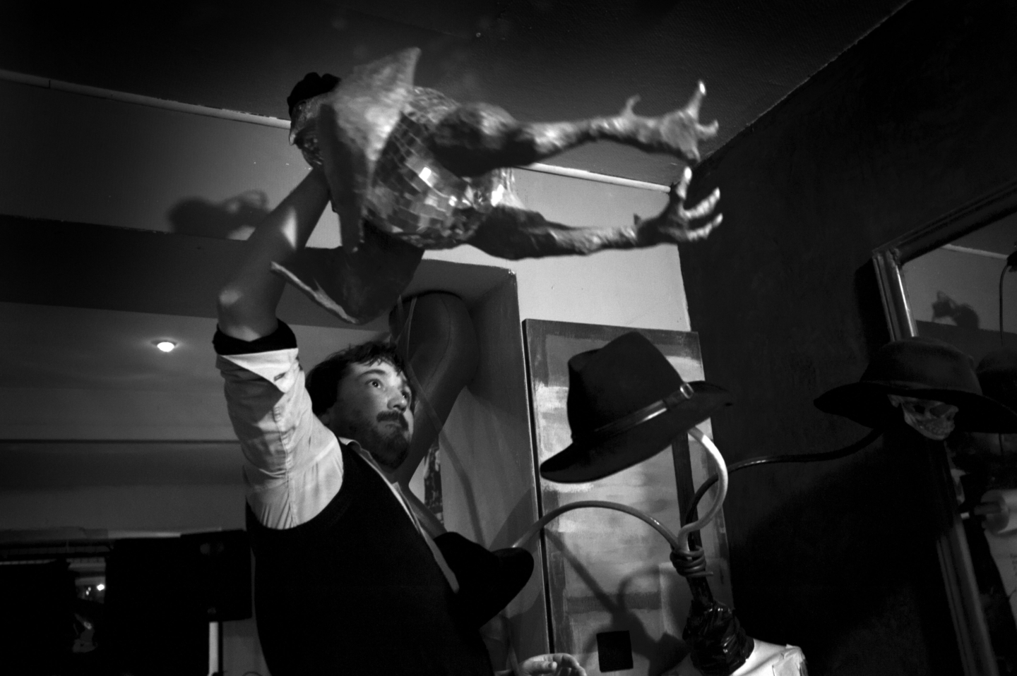 Einstein on the beach : Los Dos Hermanos, El Selector Andaluz